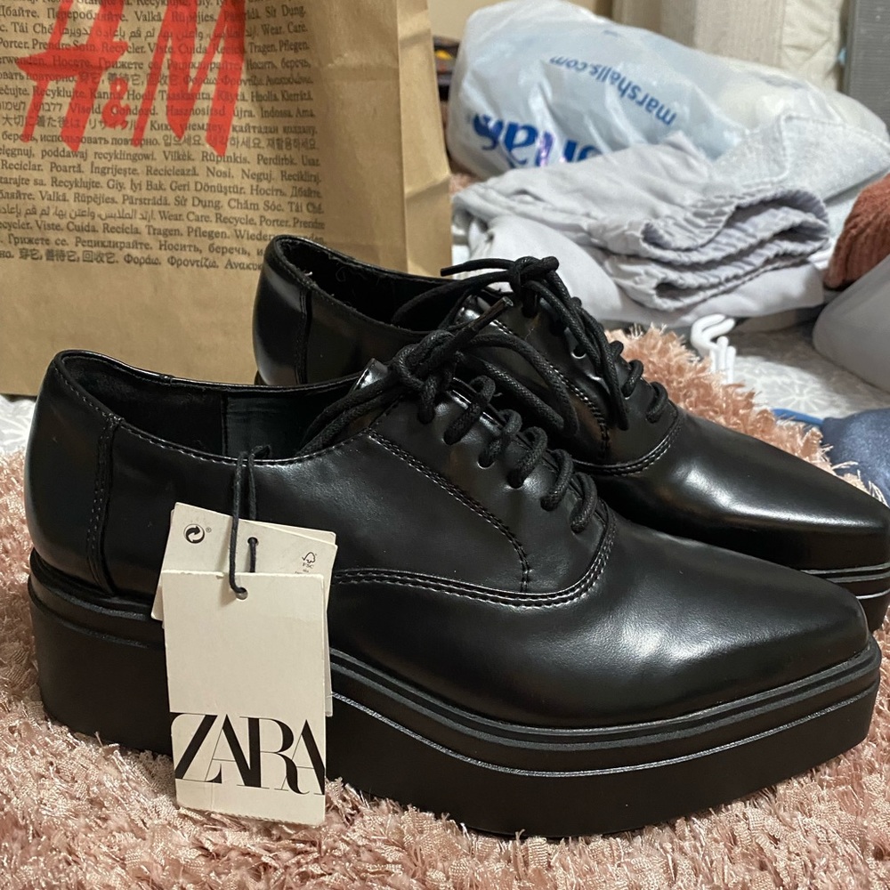 Brand new never wore them